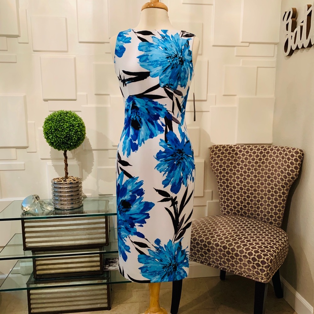 Classic Sleeveless formfitting dress